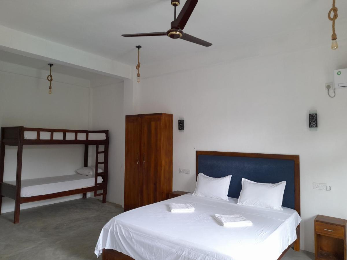 Hotel Surf Gangs Arugambay Arugam Bay Exterior foto