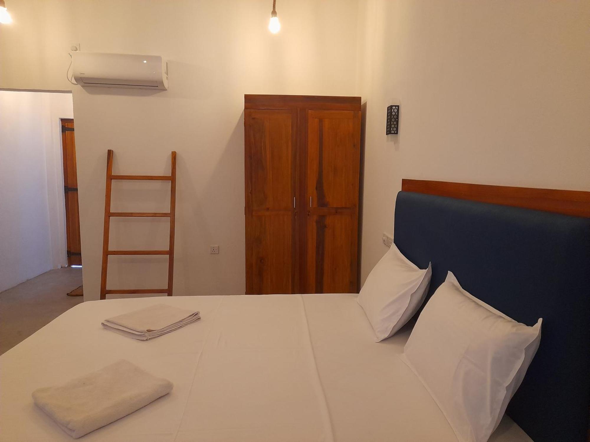 Hotel Surf Gangs Arugambay Arugam Bay Habitación foto